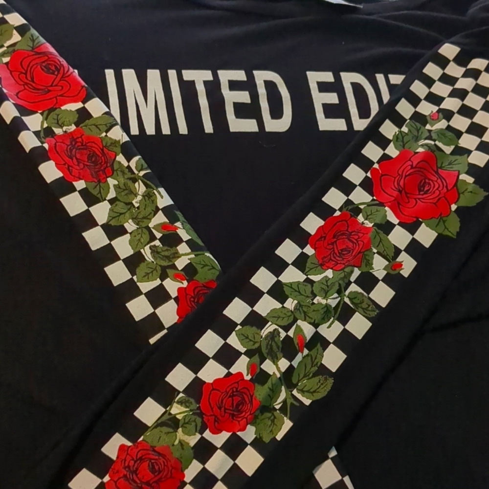 Limited Edition 🌹 Rose Graphic Long Sleeve